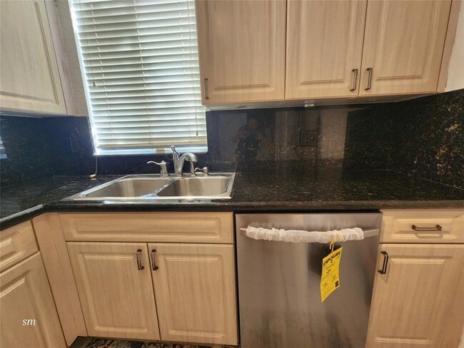 Photo - 119 Hidden Court Rd