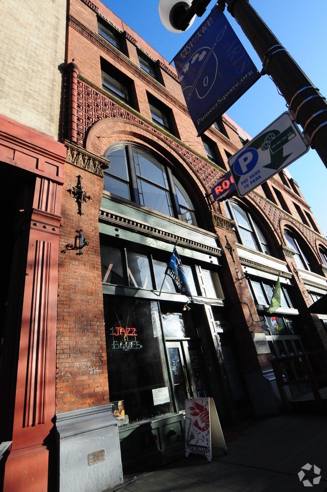 Photo - 114 1st Ave S