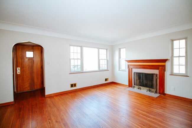 Photo - 2303 Mellwood Ave