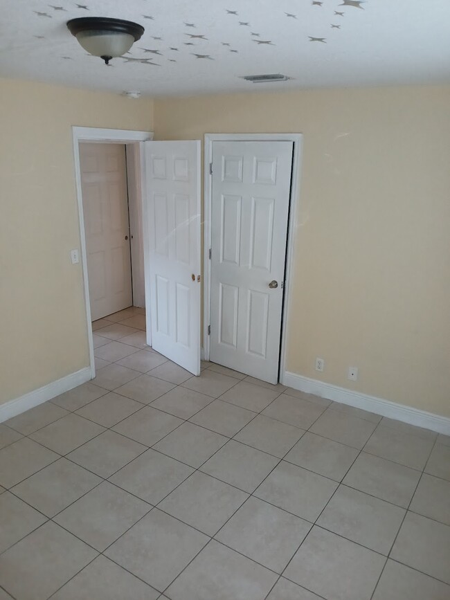 2820 Avenue S Unit 15