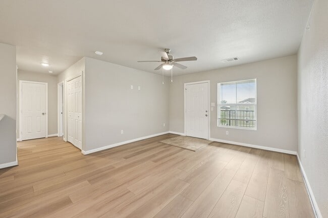 Building Photo - 254 Plez Morgan