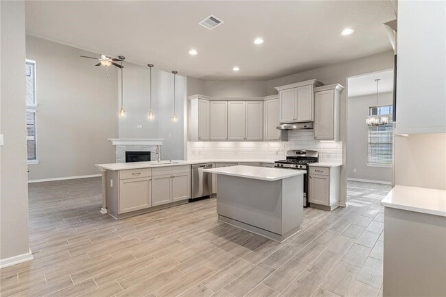 Photo - 4207 Maple Glen Dr
