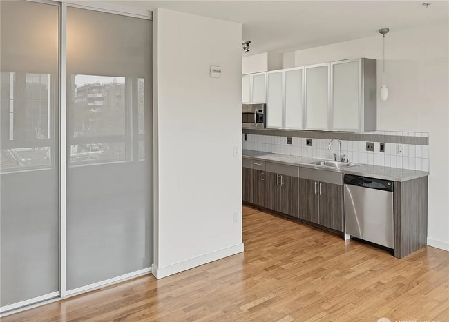 Photo - 3104 Western Ave Unidad 522