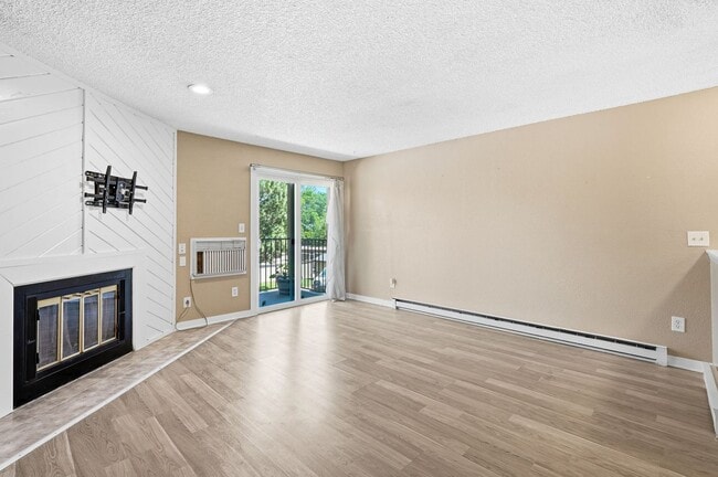 Photo - Move in Ready 2bed 2bath in Cherry Creek Schools