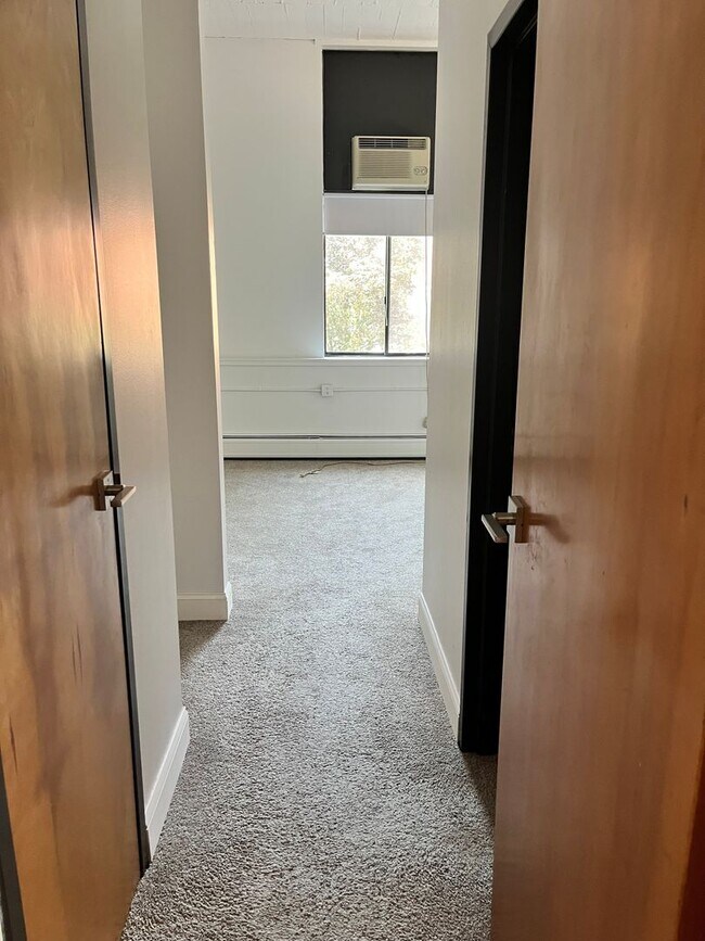 Photo - Leasing Agent Unit 212