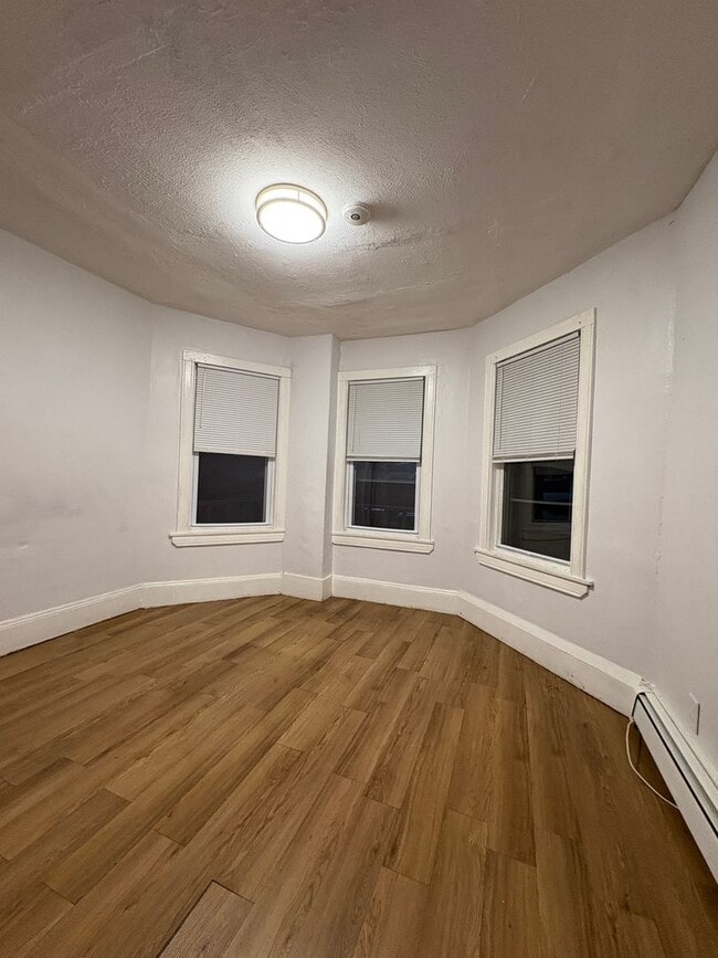 Photo - 58-60 Temple Street Unit 58-60 Temple St, 1st Fl