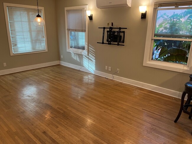 Photo - 1684 West Blvd