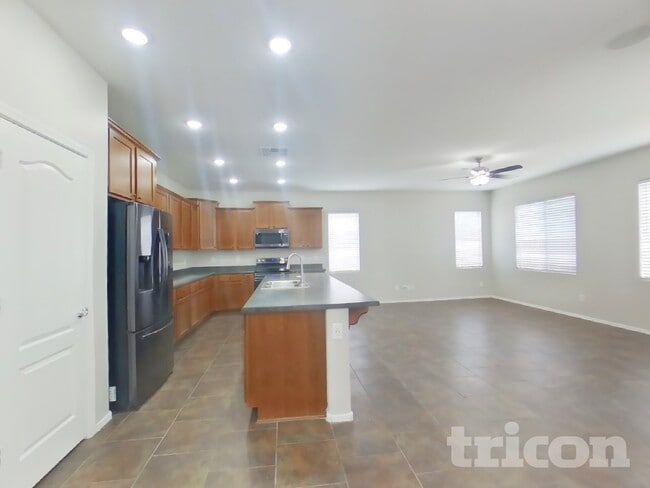 Photo - 4930 E Del Rio Dr