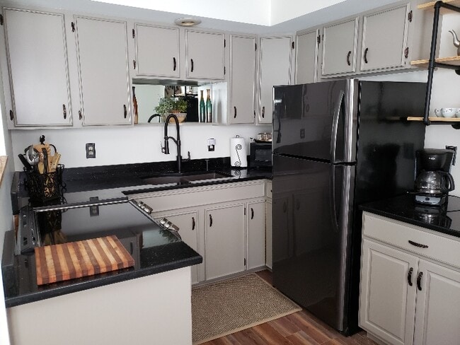 Photo - 60 Glenwood Ave Unidad 2