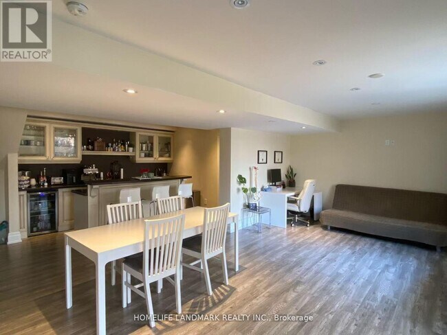 Photo - 120 Argonne Crescent