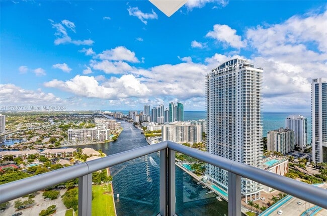 Photo - 2600 E Hallandale Beach Blvd