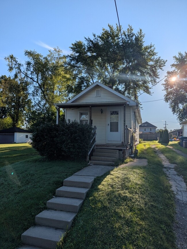 751 Taylor St