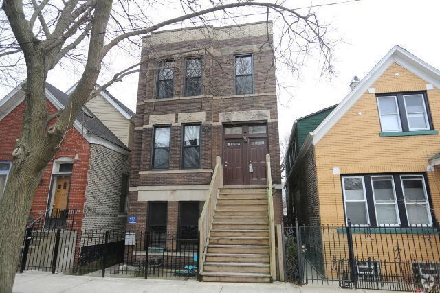 Building Photo - 2031 W Moffat St Rental