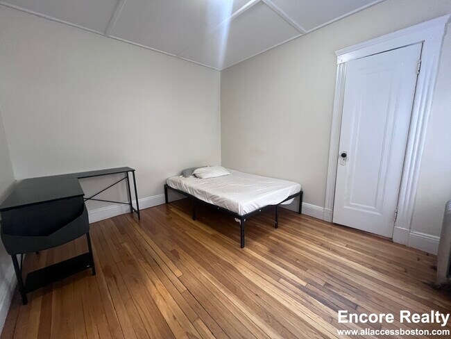 Photo - 1185 Boylston St Unidad 29