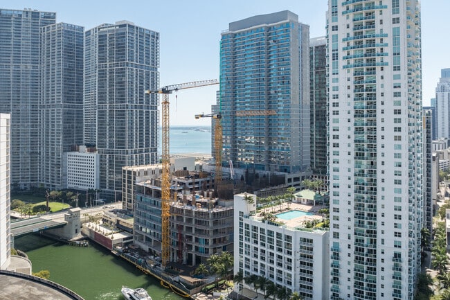 Building Photo - Viceroy Residences