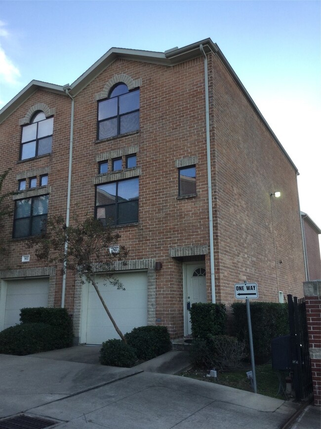 Photo - 3501 Link Valley Dr. Unit 901