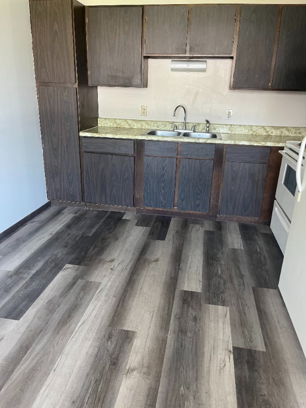 Photo - 639 E 10th St Unidad 203