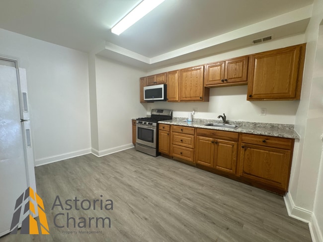 Building Photo - 1303 N Milton Ave Rental