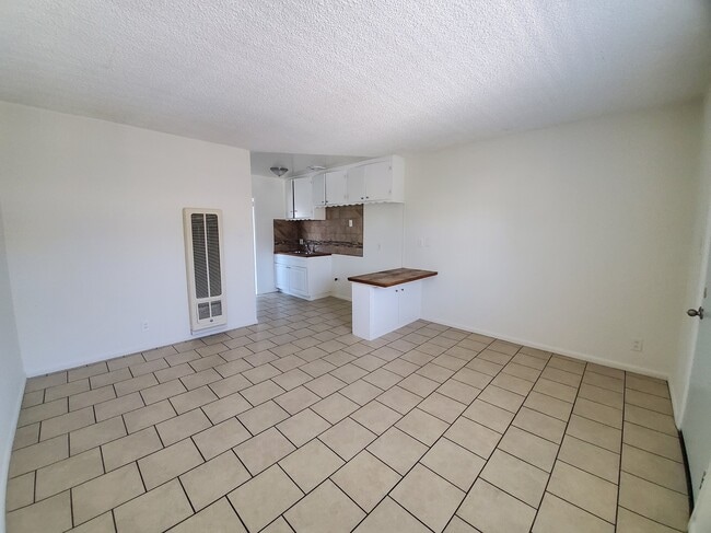 Photo - 4048 139th St Unidad G