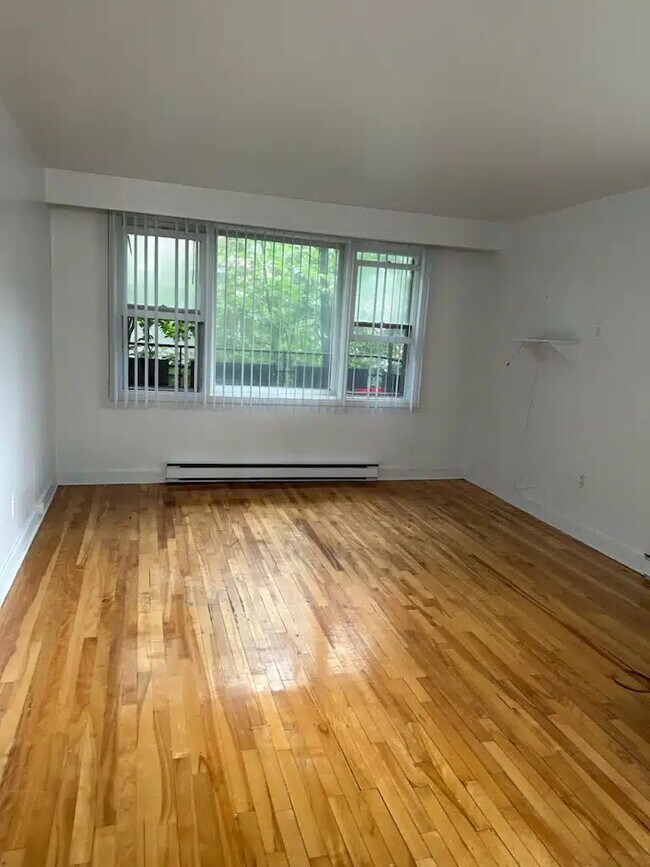 Photo - 4343 Av Jeanne-D'arc