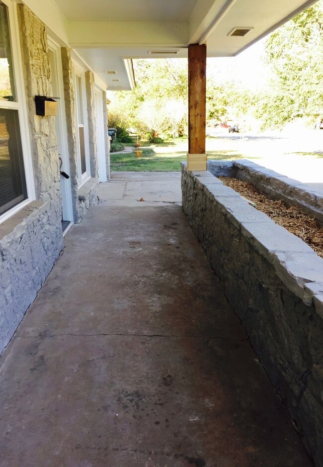 Photo - Updated 3BD 1BA Home Located in the Village!!!