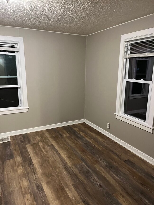 Photo - 601 N 1st Ave