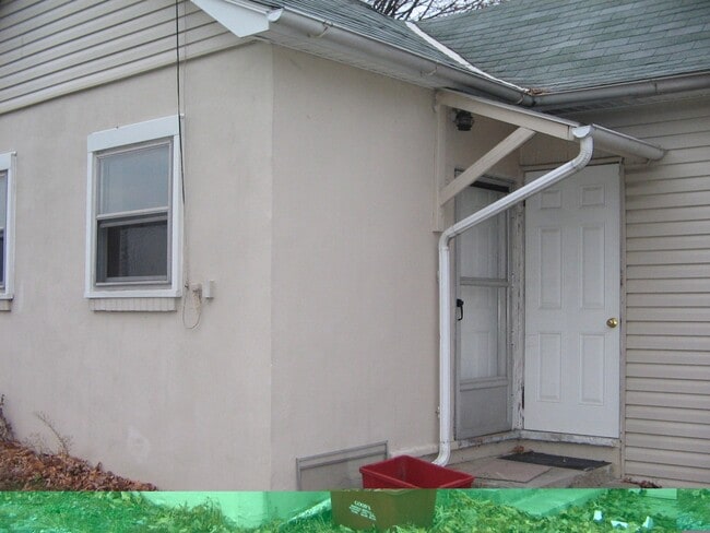 Photo - 1251 Newport Rd