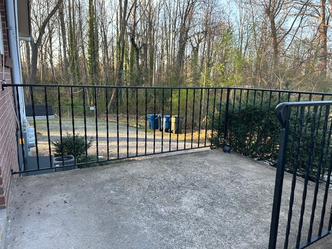 Outside Porch - 4103 N Center St Unit #1