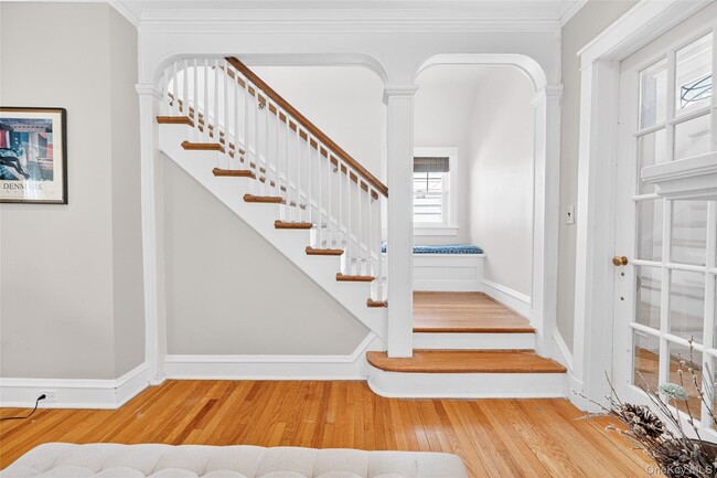 Photo - 14 Columbia Pl