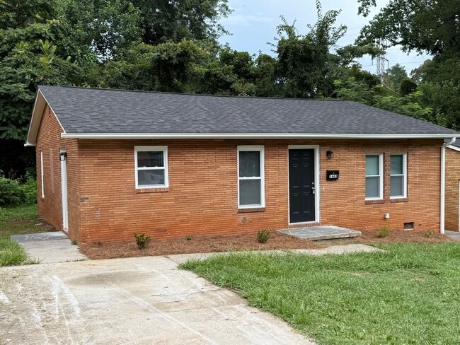 Building Photo - 1663 Twenty-Second St Rental