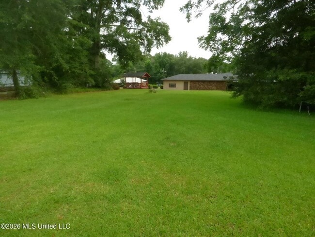 Photo - 265 W Pine St