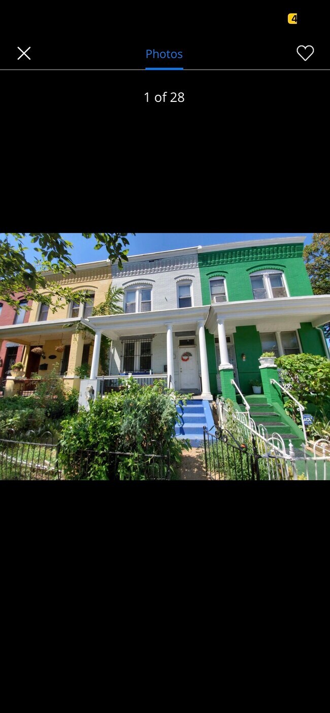 Photo - 1388 E St NE