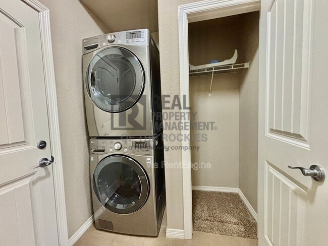 Photo - 1693 Grand Ave