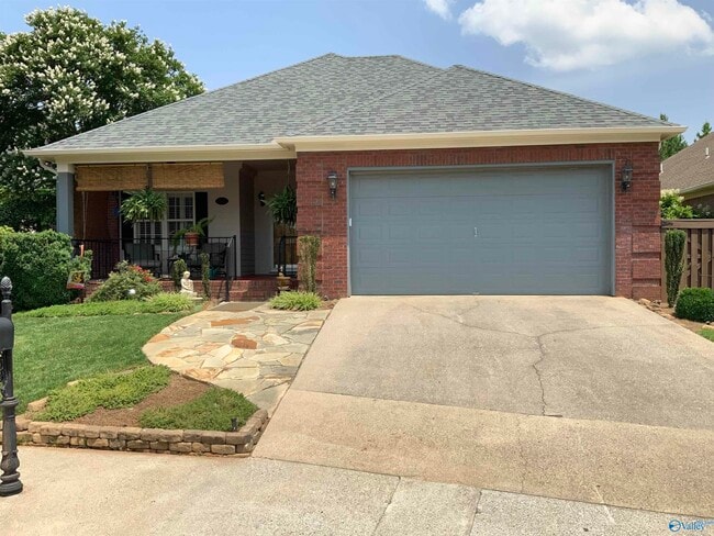 Photo - 128 Canterbury Dr Casa
