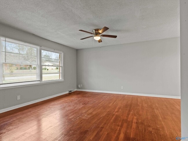 Photo - 3912 NW Neptune Dr