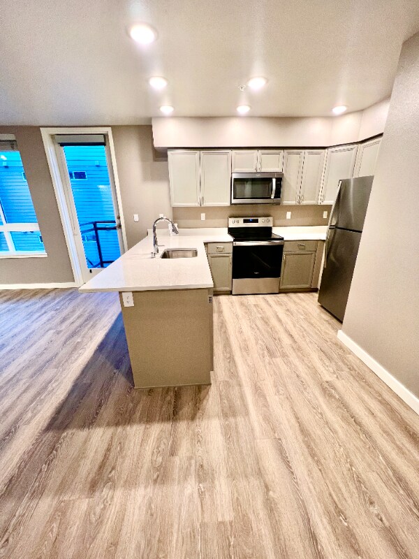 Photo - 2330 Yakima Ct Unit C201