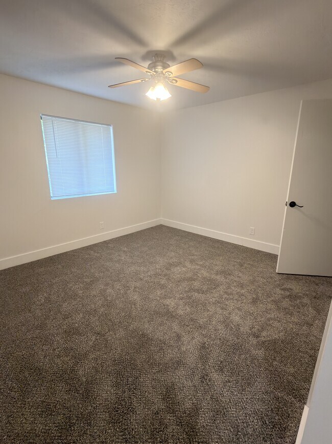 2438 S 10th St Unit 4