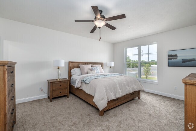 2BR, 2BA - 1,250SF - Primary Bedroom