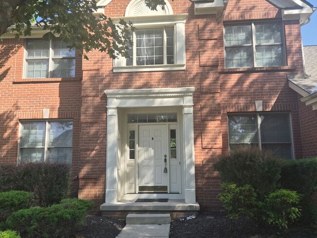 Photo - 6237 Muirloch Ct S