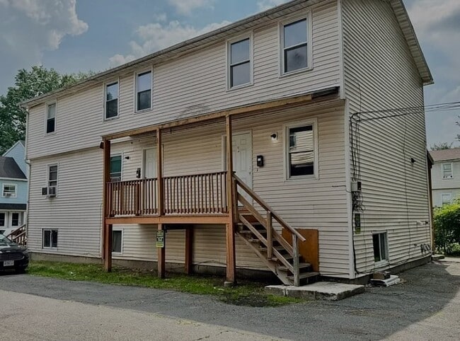 Building Photo - 86 Washburn St Rental