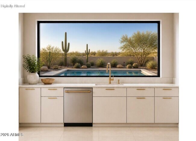 6461 E Crested Saguaro Ln