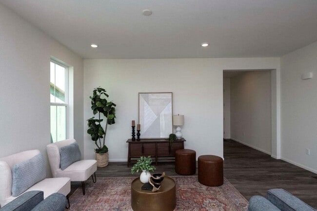 Photo - Terrain Oak Valley 3bd 2.5ba Gem!
