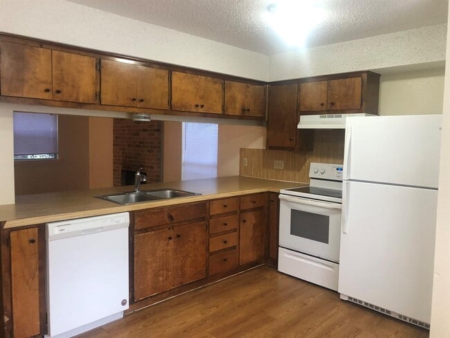 Photo - 3308 Dunliegh Dr