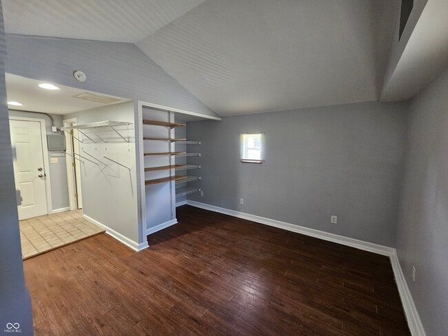 Photo - 4943 Indianola Ave