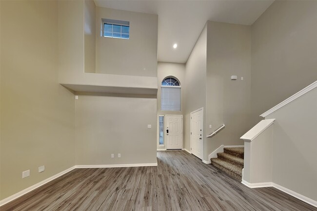 Photo - 3906 Falvel Shadow Creek Dr
