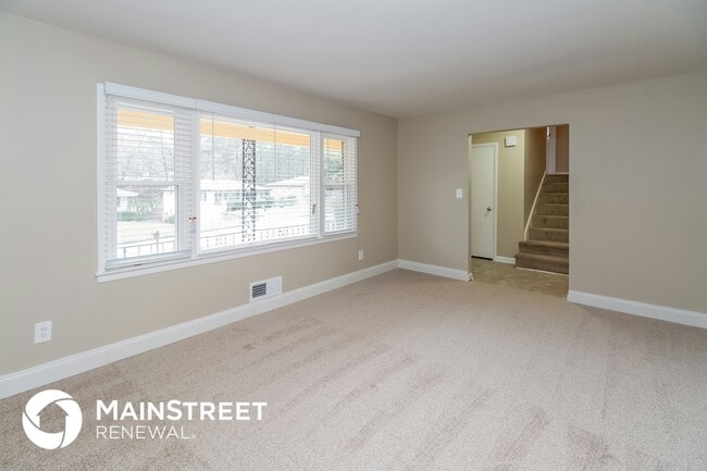 Photo - 3919 Wisteria Ln SW