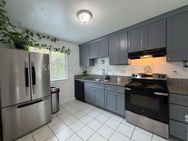 Photo - 7099 Russan Ln