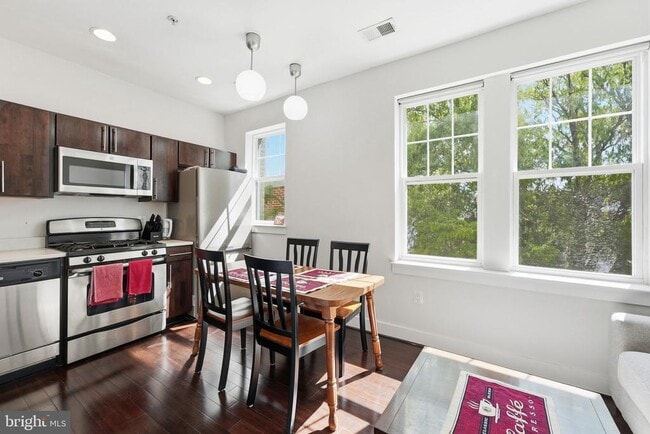 Photo - 315 G St NE Unit 306