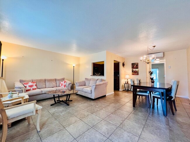 Building Photo - 142 Cambridge F