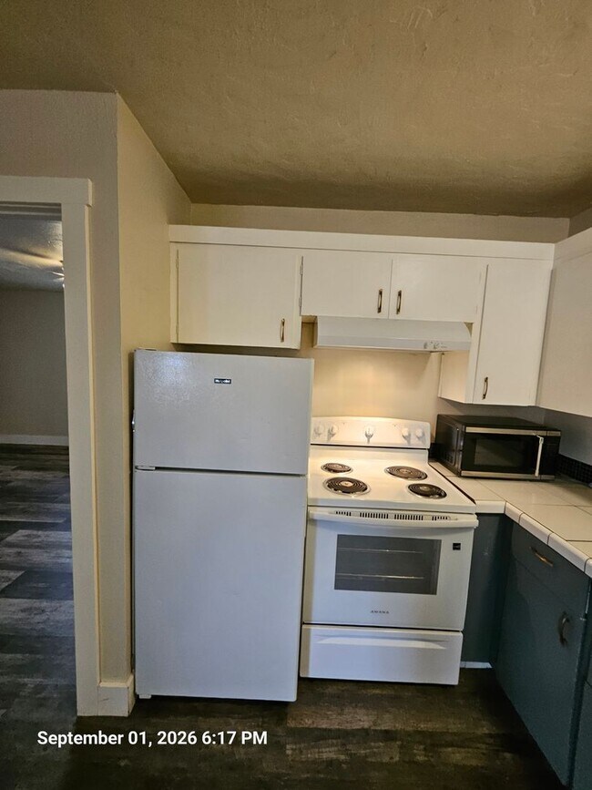 Photo - 130 NE 6th St Unit Apt 15